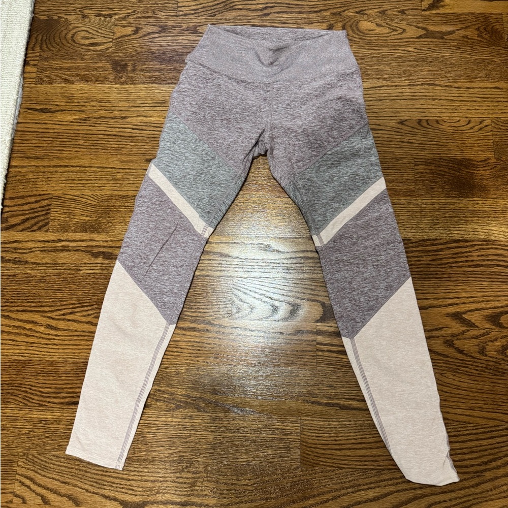 ALO Leggings in Pink and Gray